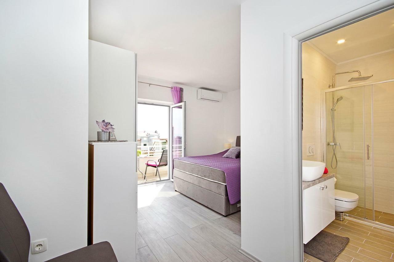 Mira Apartment *