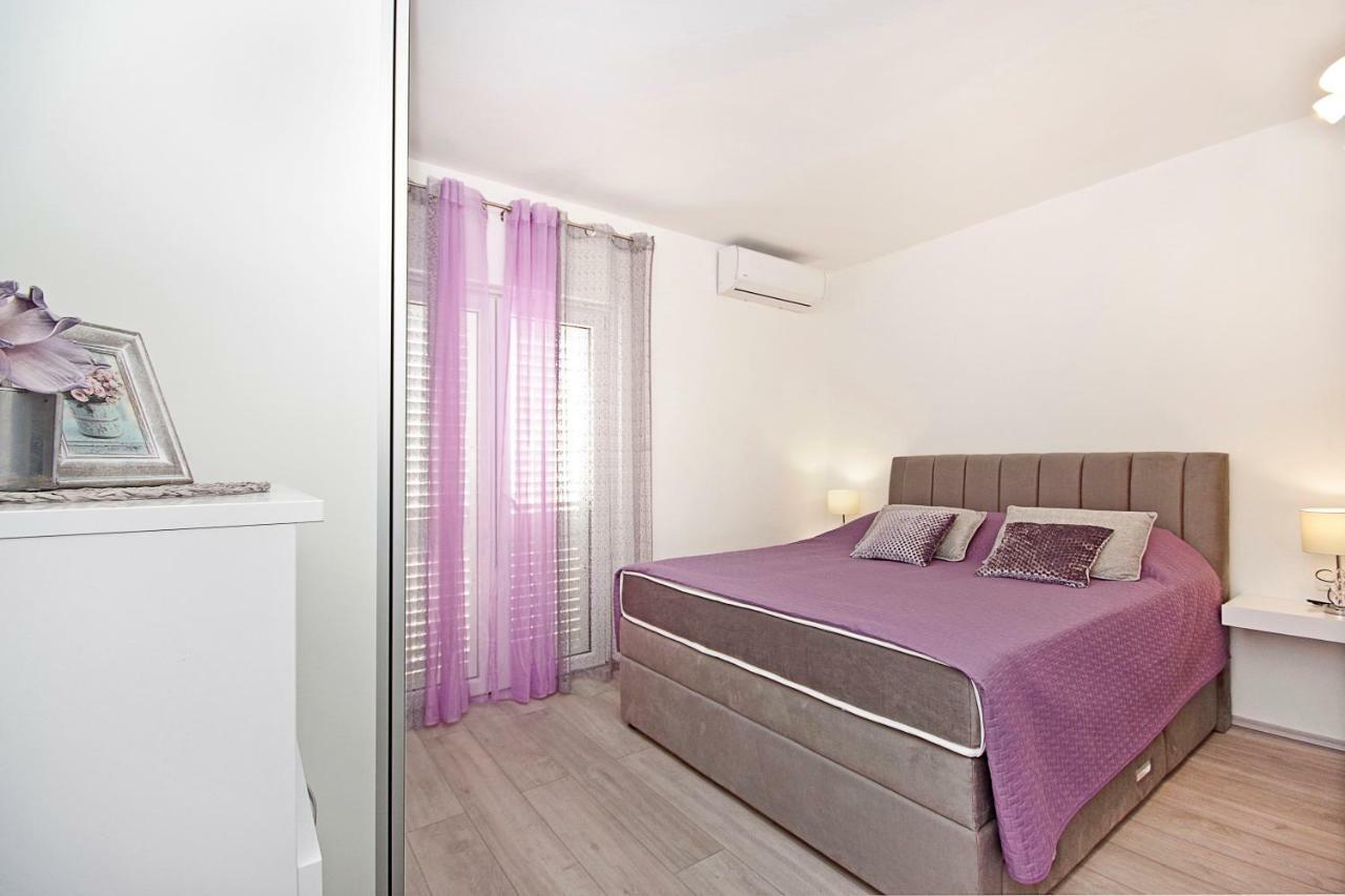 Apartment Mira