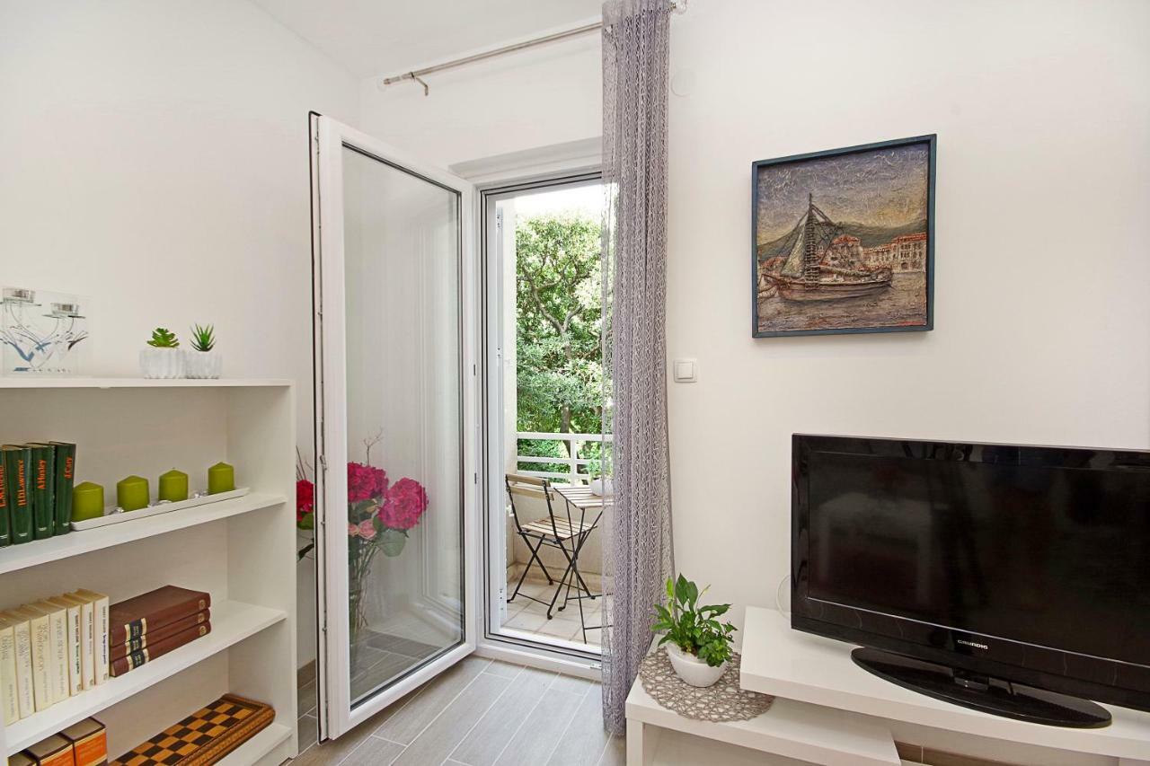 Mira Apartment Makarska