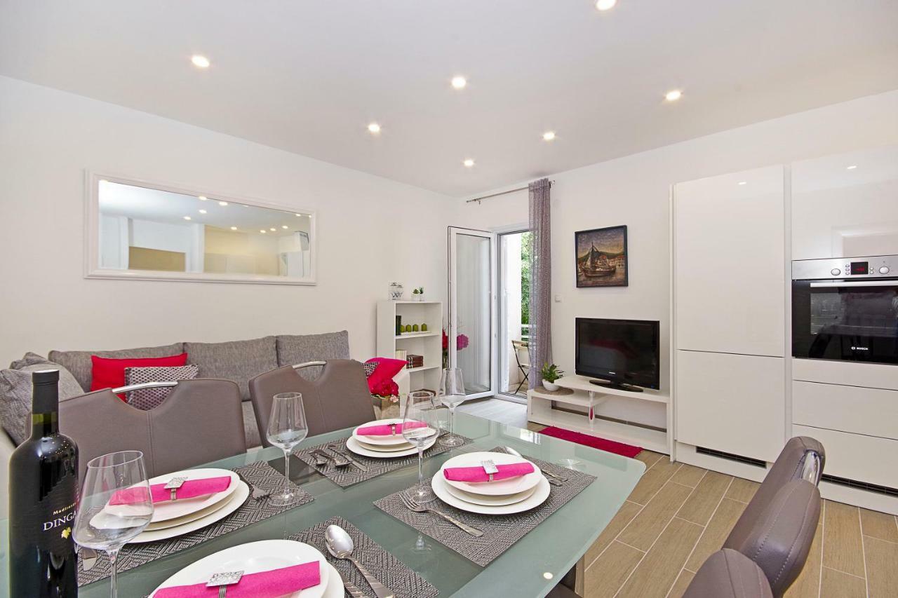 Mira Apartma Makarska